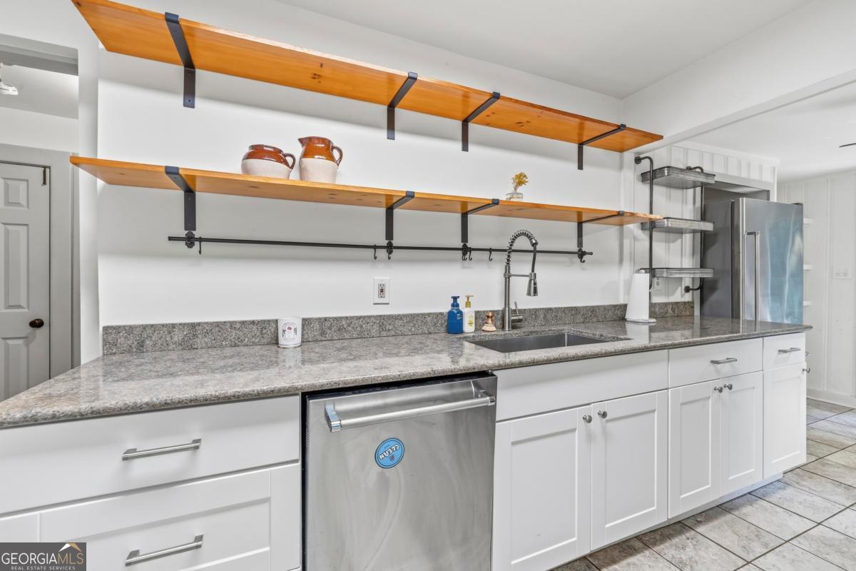 204 N Walnut Street Property Photo 21