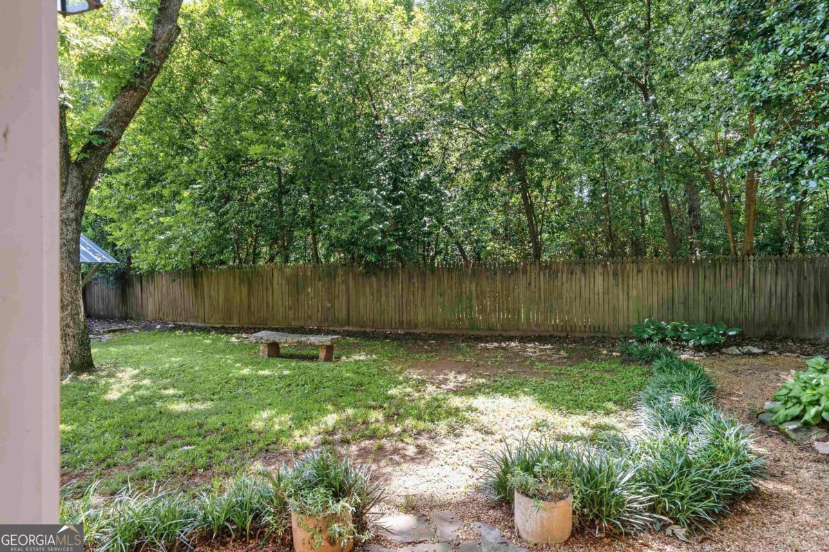 204 N Walnut Street Property Photo 32