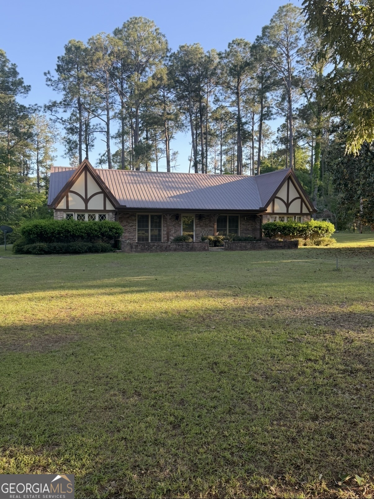 46 Redmond Road Property Photo 1