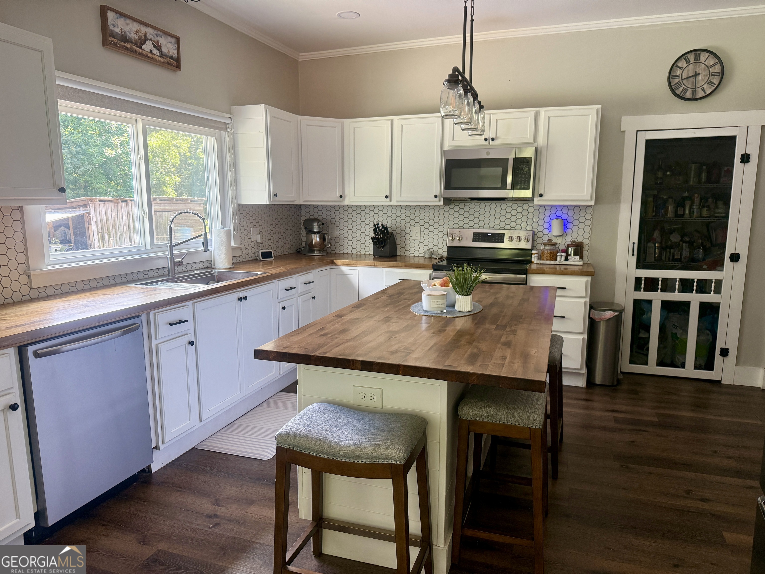 191 Bell Road Property Photo 15