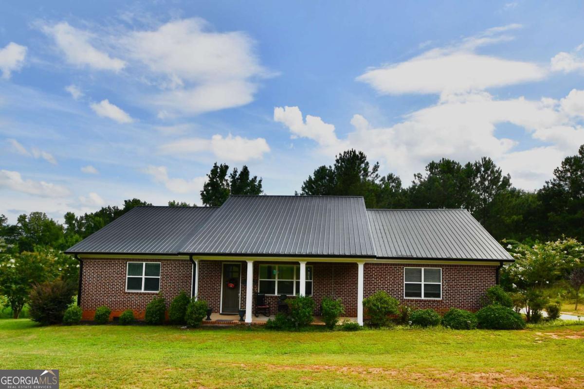 2210 Flat Rock Road Property Photo 1