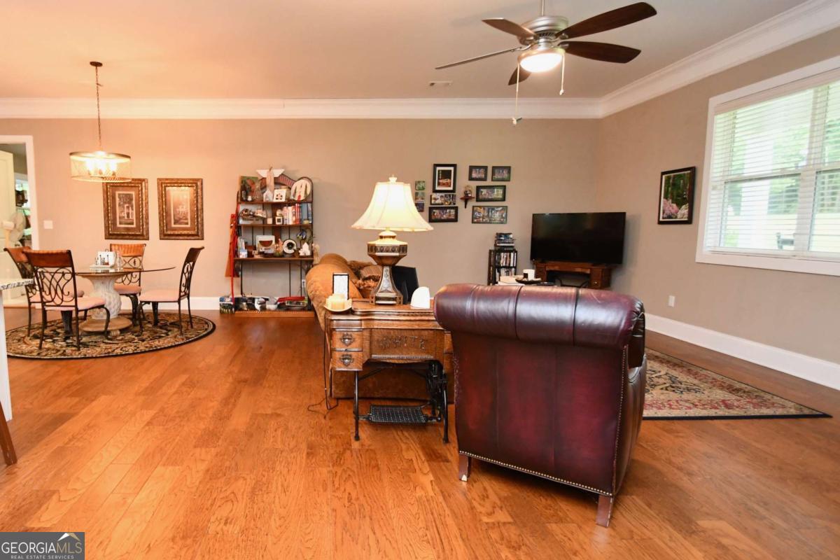 2210 Flat Rock Road Property Photo 23