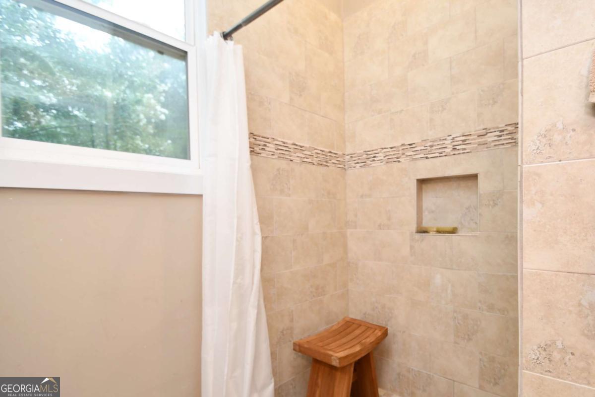 2210 Flat Rock Road Property Photo 35