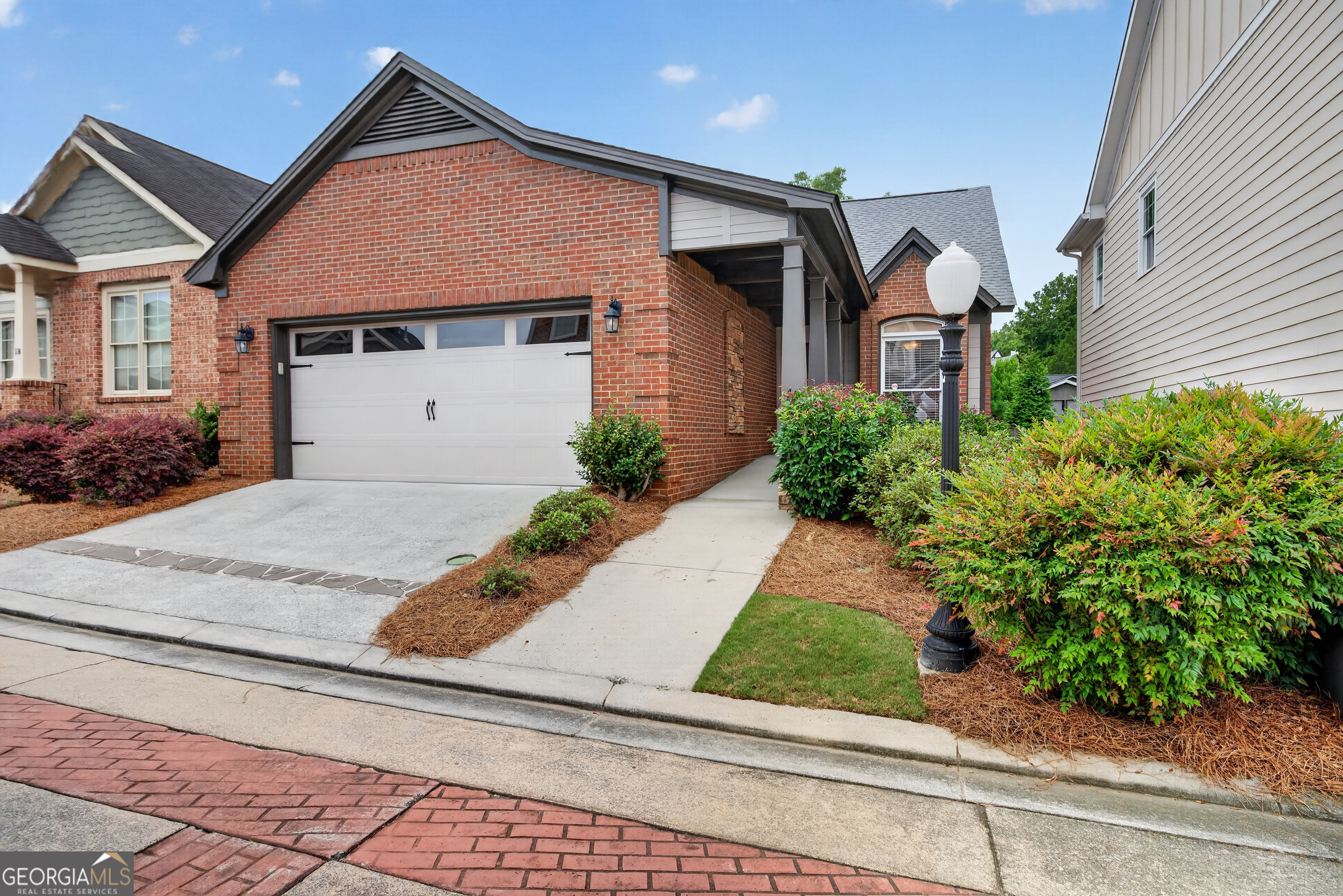 14 Pear Street Property Photo 1