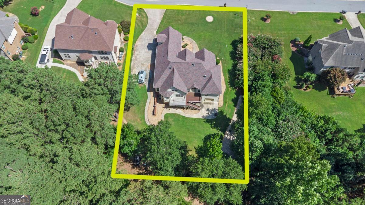 812 Treeline Drive Property Photo 6
