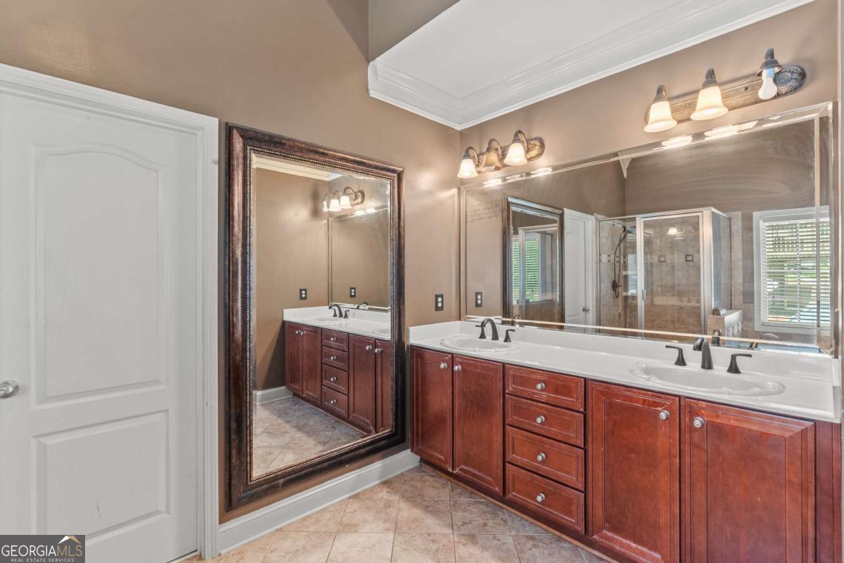 812 Treeline Drive Property Photo 21
