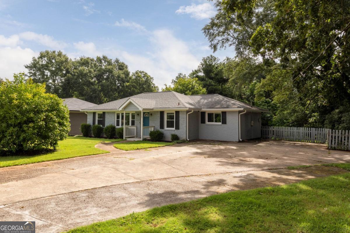 2485 Tilson Road Property Photo 3