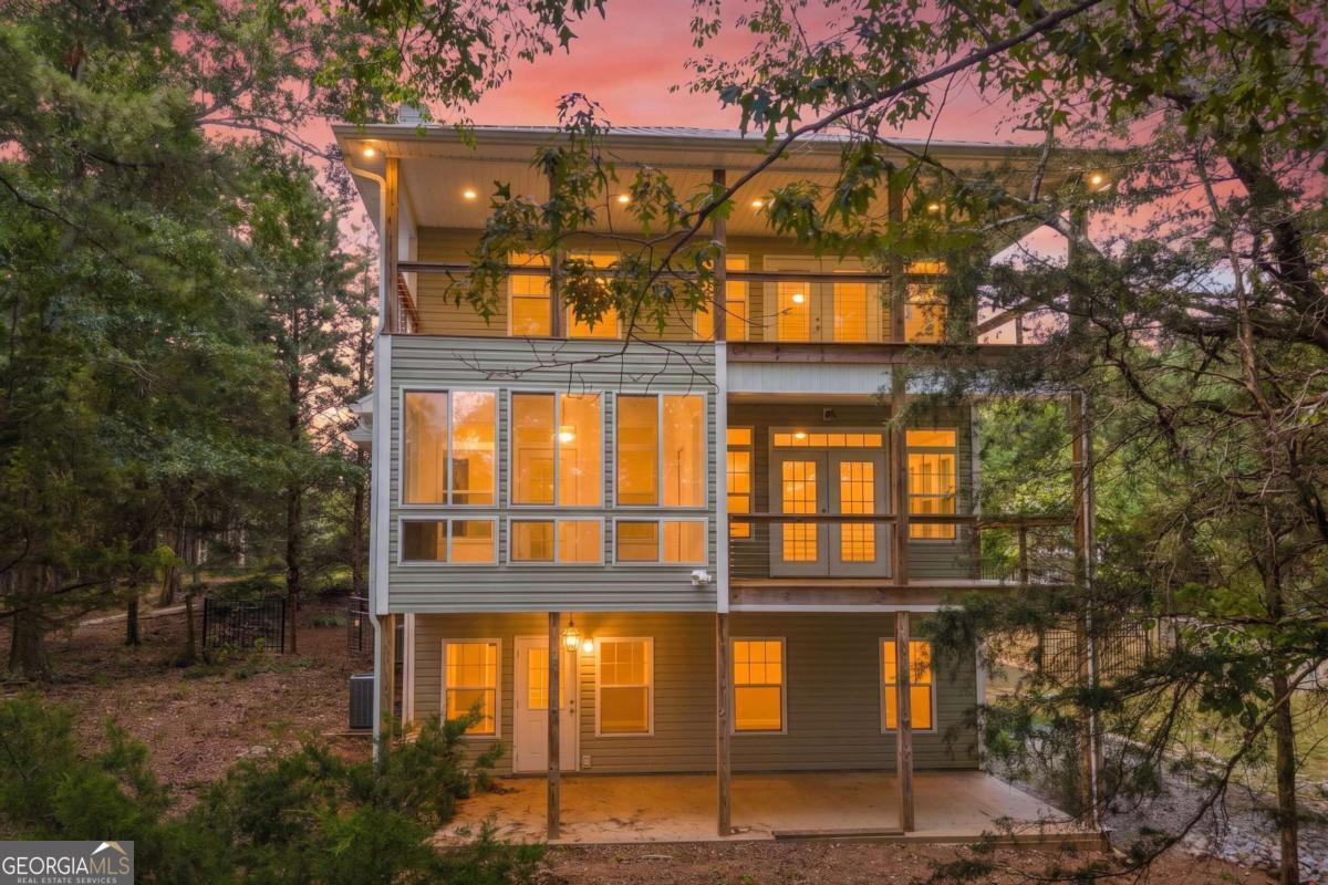 27 Classic Drive Property Photo 2