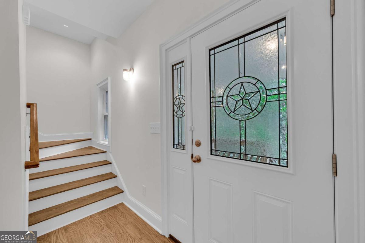 27 Classic Drive Property Photo 7