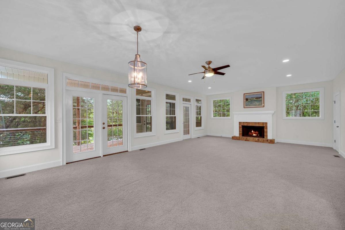 27 Classic Drive Property Photo 17