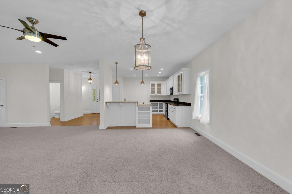 27 Classic Drive Property Photo 19