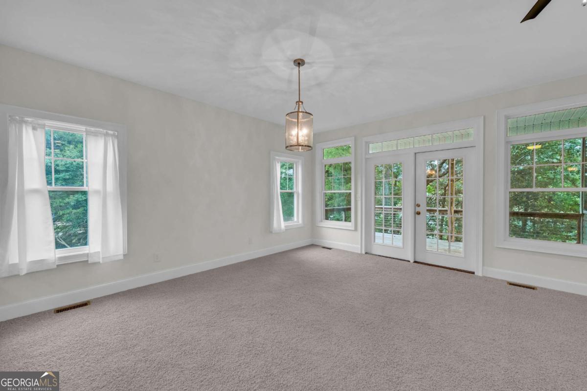 27 Classic Drive Property Photo 21