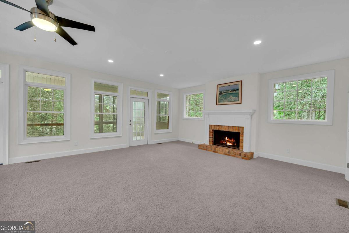 27 Classic Drive Property Photo 22