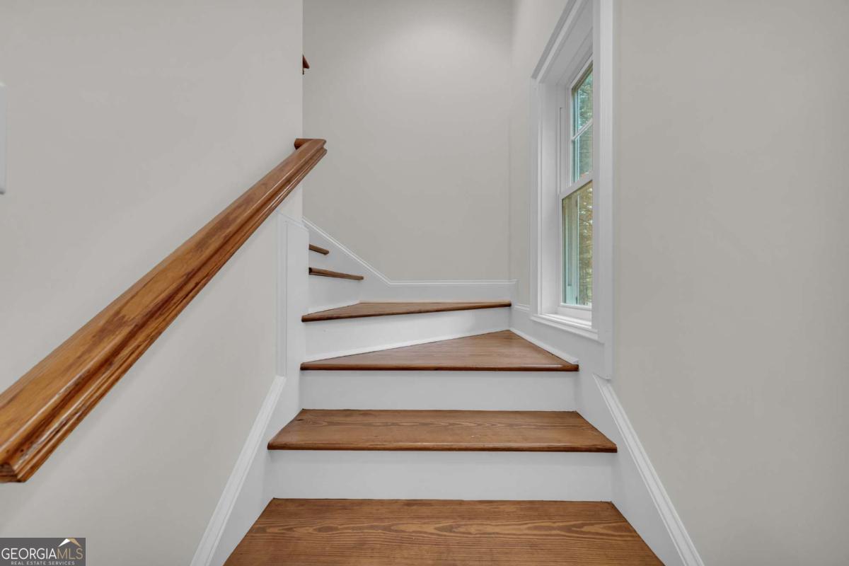 27 Classic Drive Property Photo 29