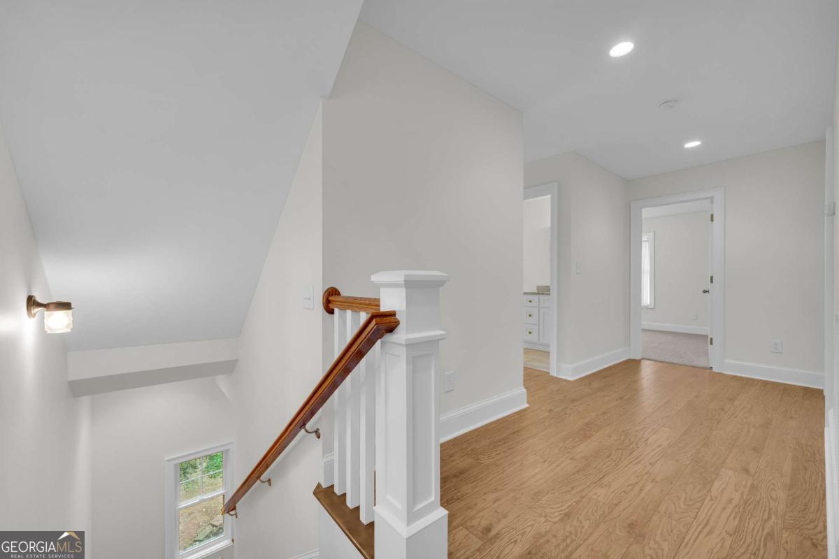 27 Classic Drive Property Photo 30