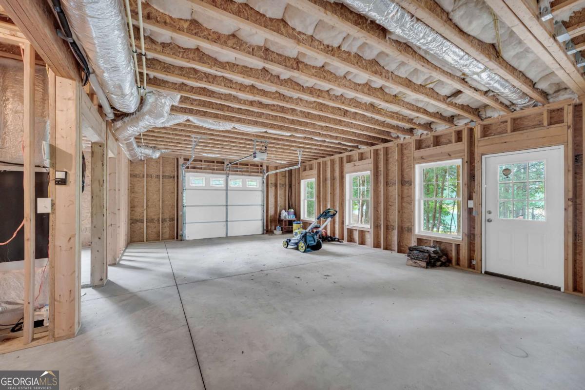 27 Classic Drive Property Photo 66