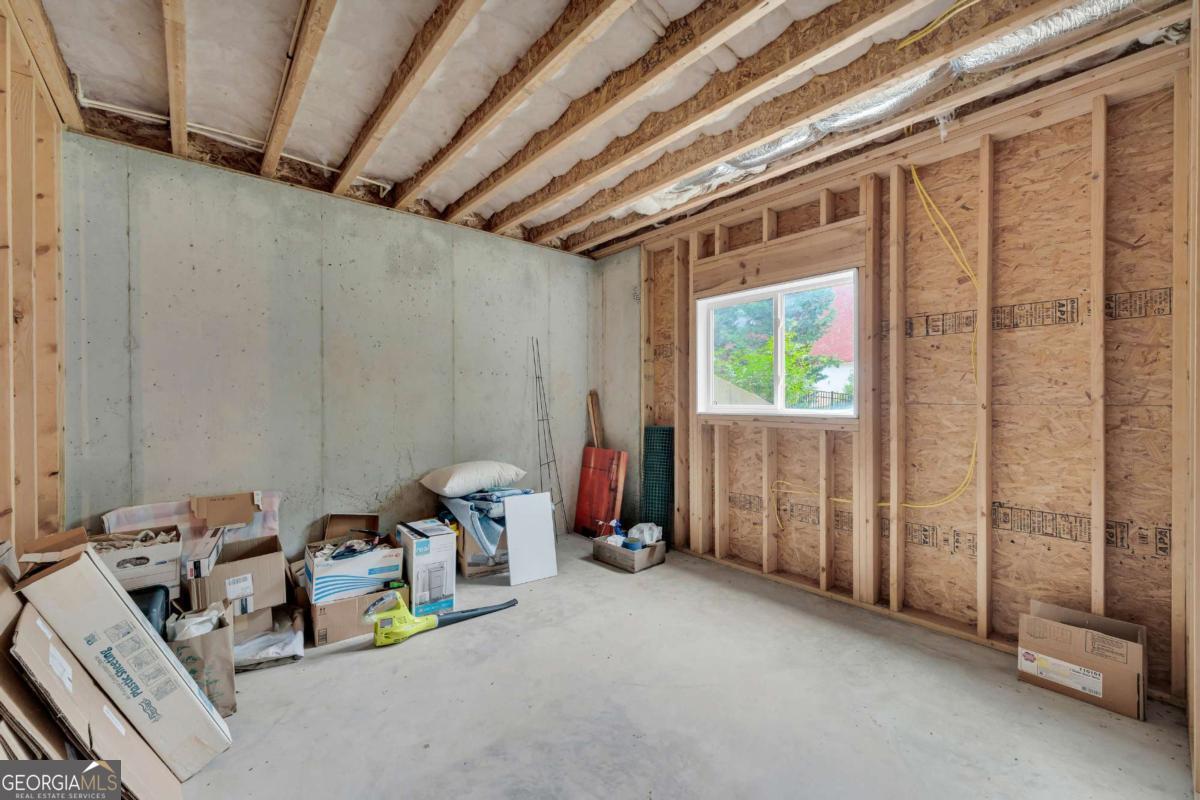 27 Classic Drive Property Photo 70