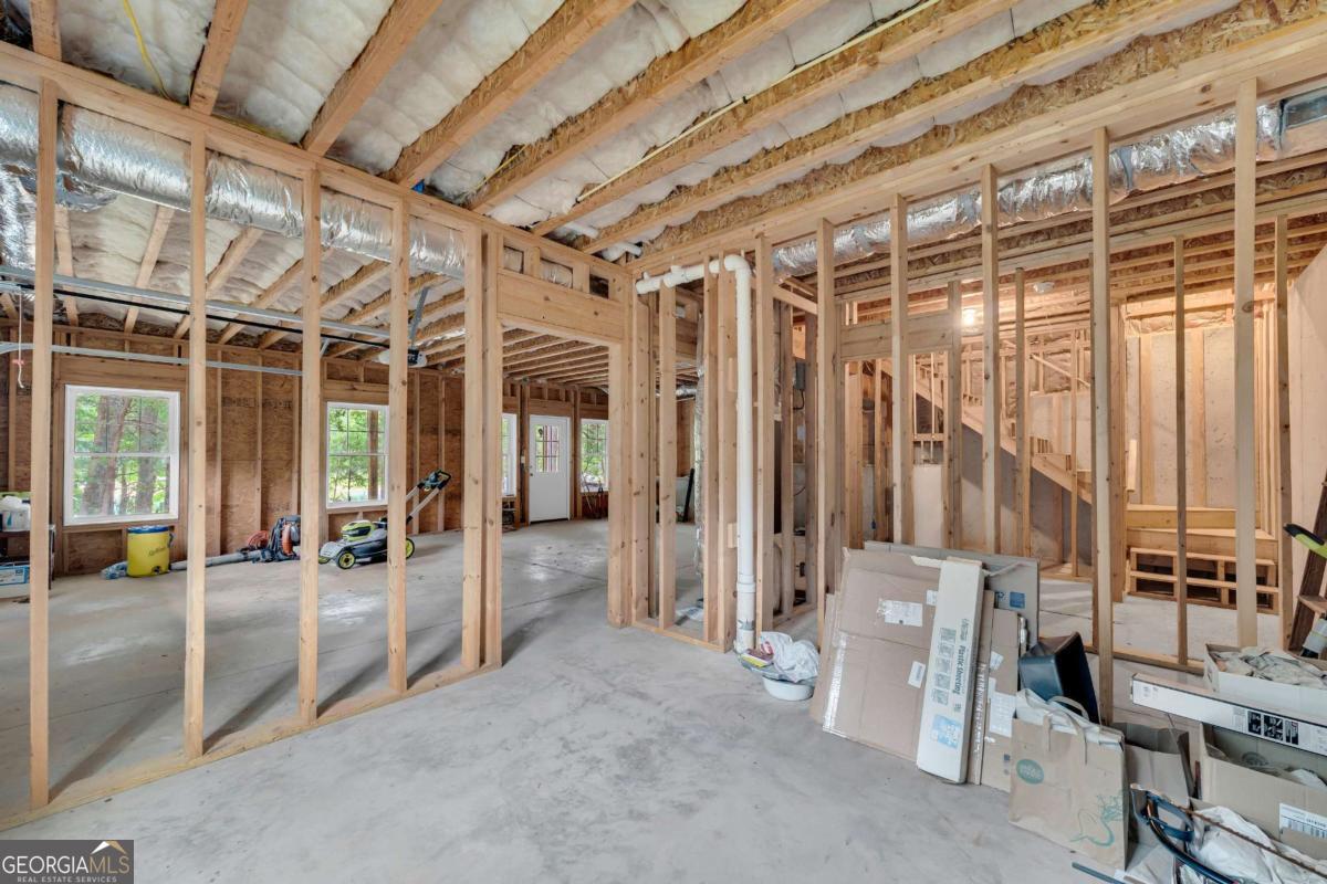 27 Classic Drive Property Photo 71
