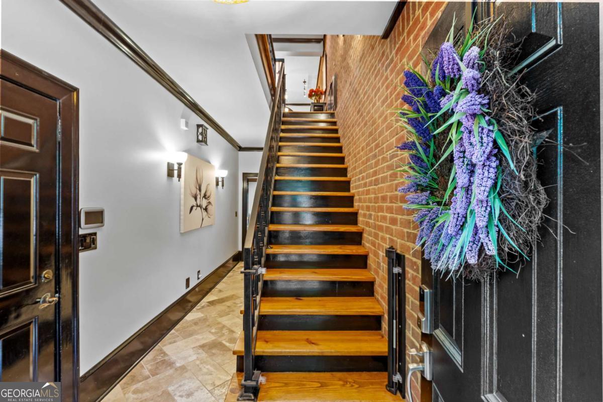 5512 Glenridge Drive # K Property Photo 4
