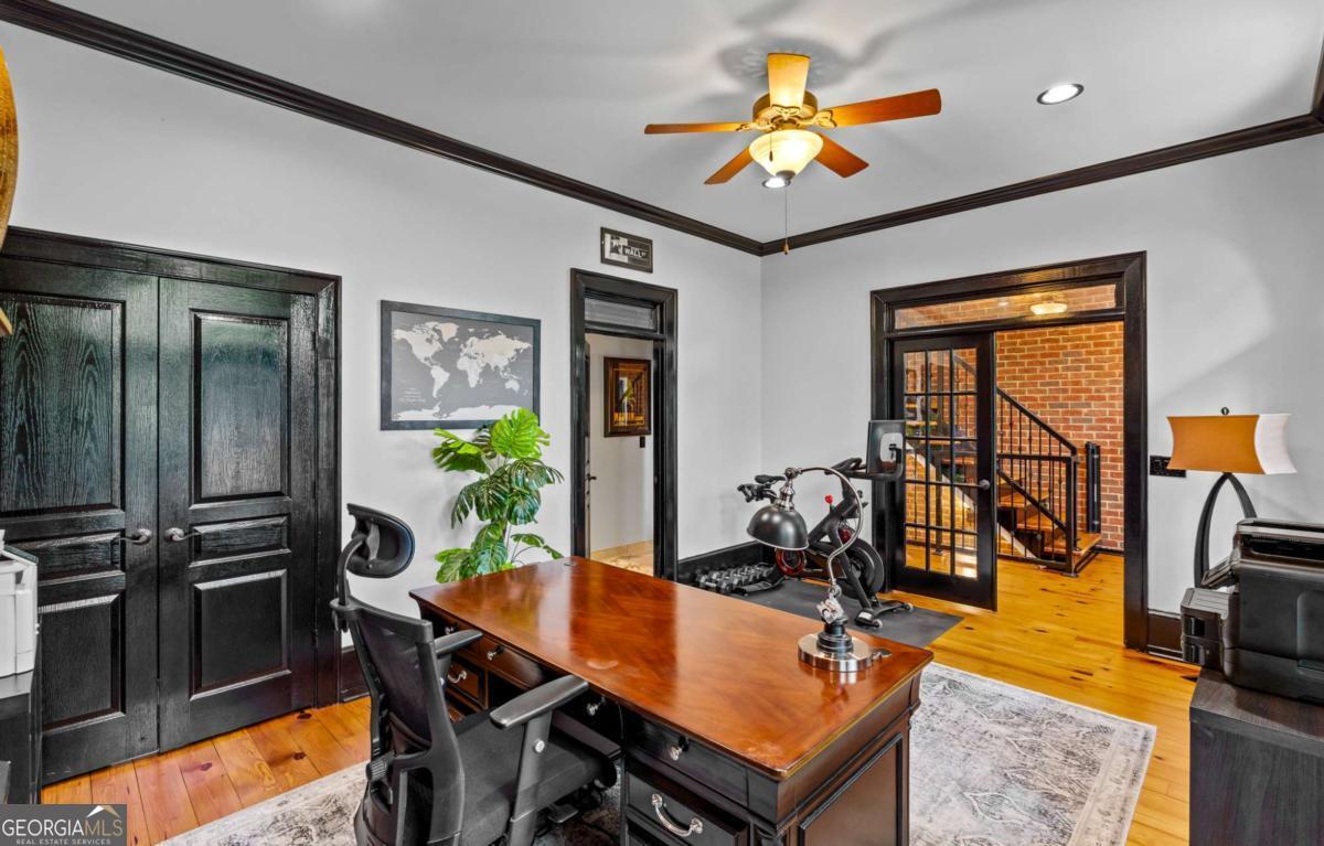 5512 Glenridge Drive # K Property Photo 10