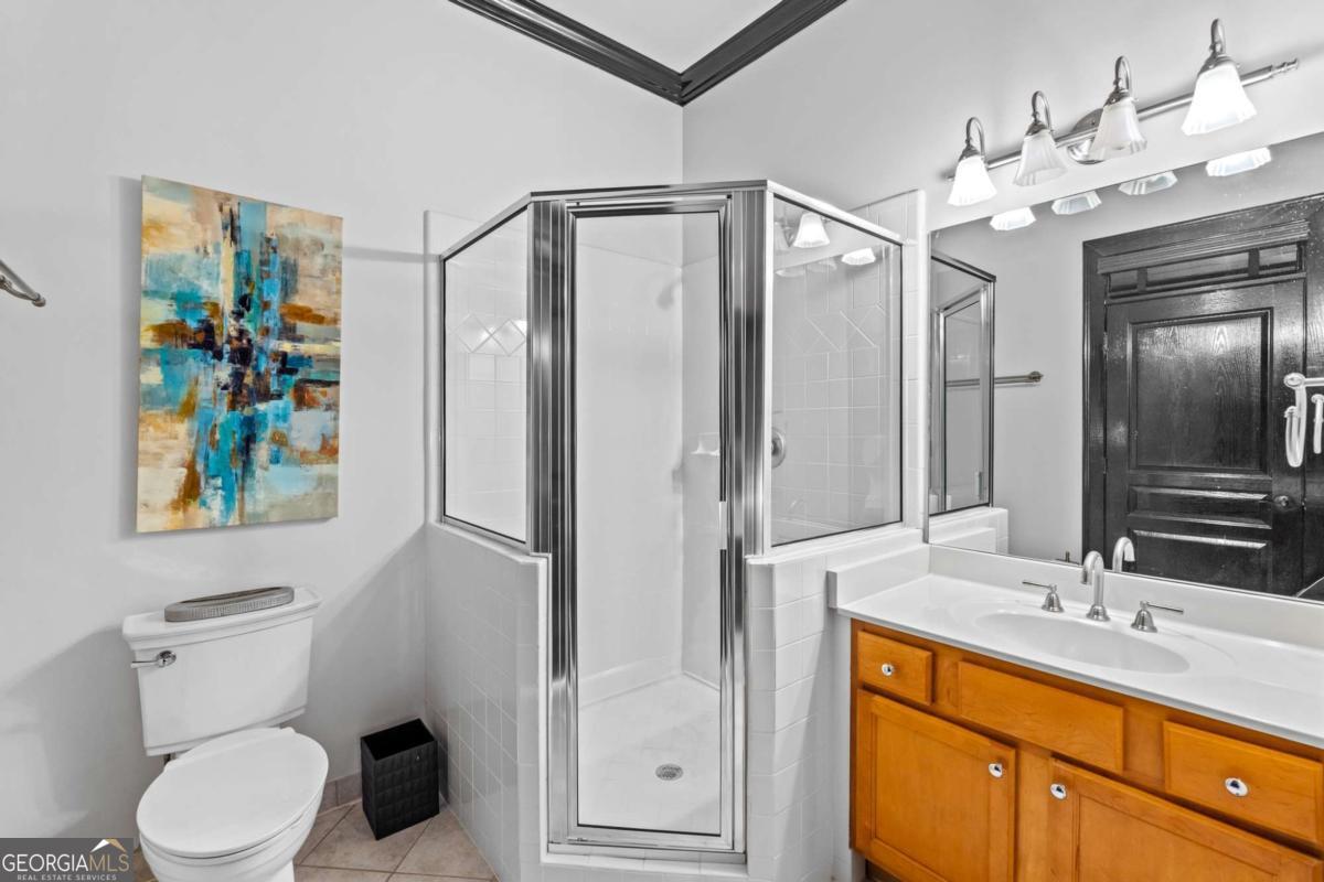5512 Glenridge Drive # K Property Photo 13