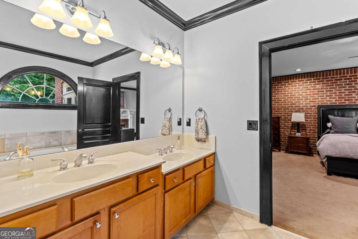 5512 Glenridge Drive # K Property Photo 29
