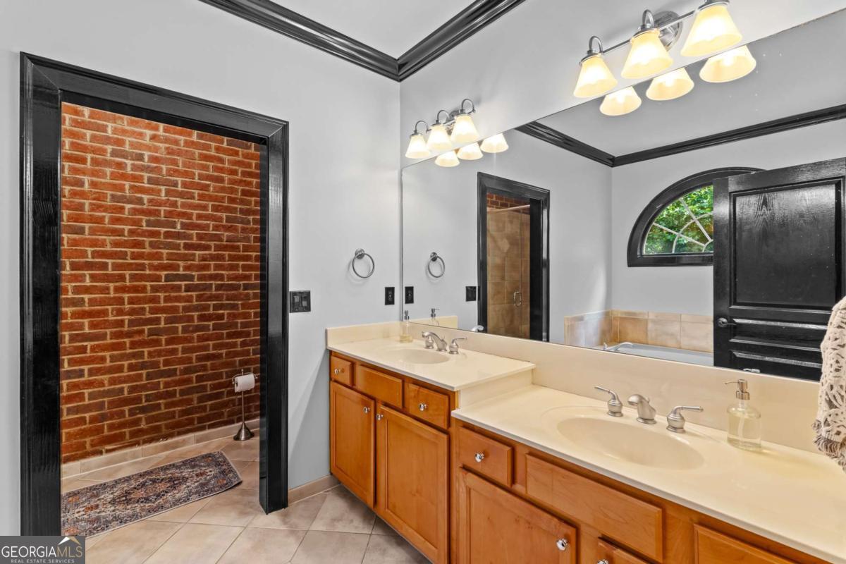 5512 Glenridge Drive # K Property Photo 32