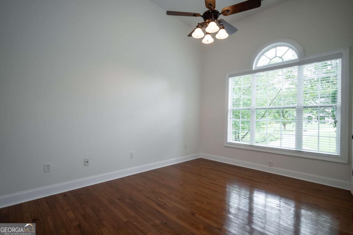 155 Pine Creek Way Property Photo 5