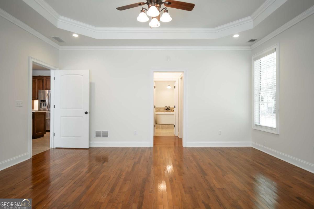 155 Pine Creek Way Property Photo 6