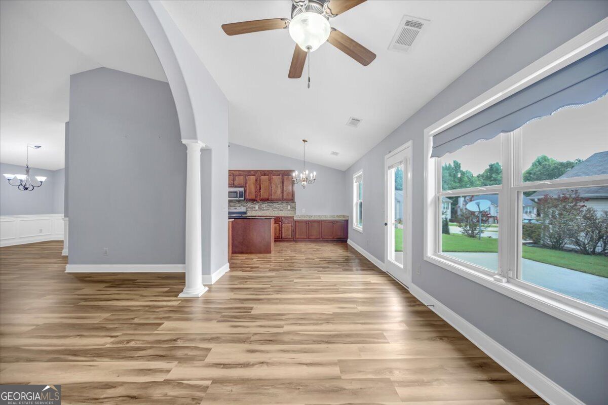 1411 Silvergate Way Property Photo 17