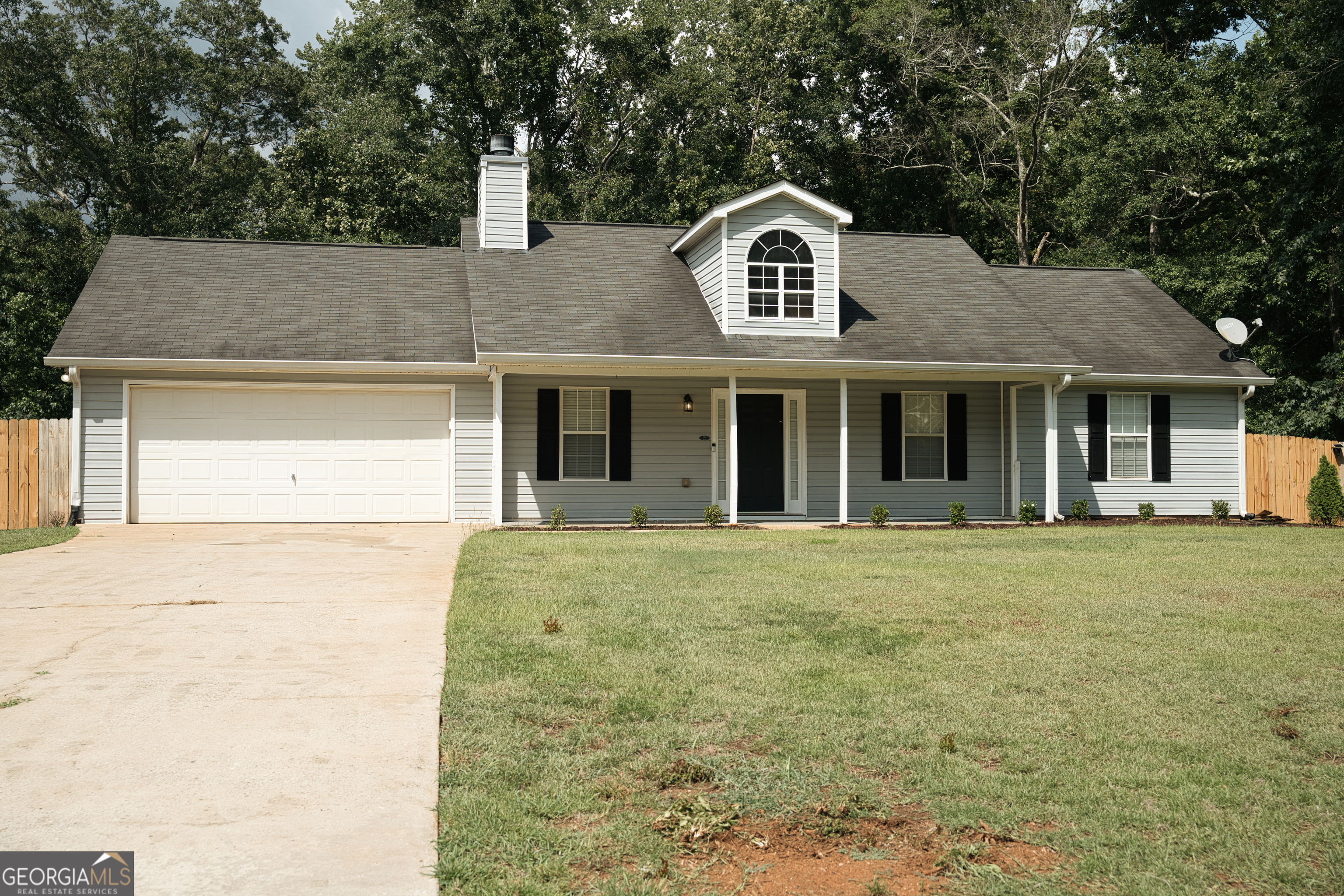 1215 Browns Country Lane Property Photo 1