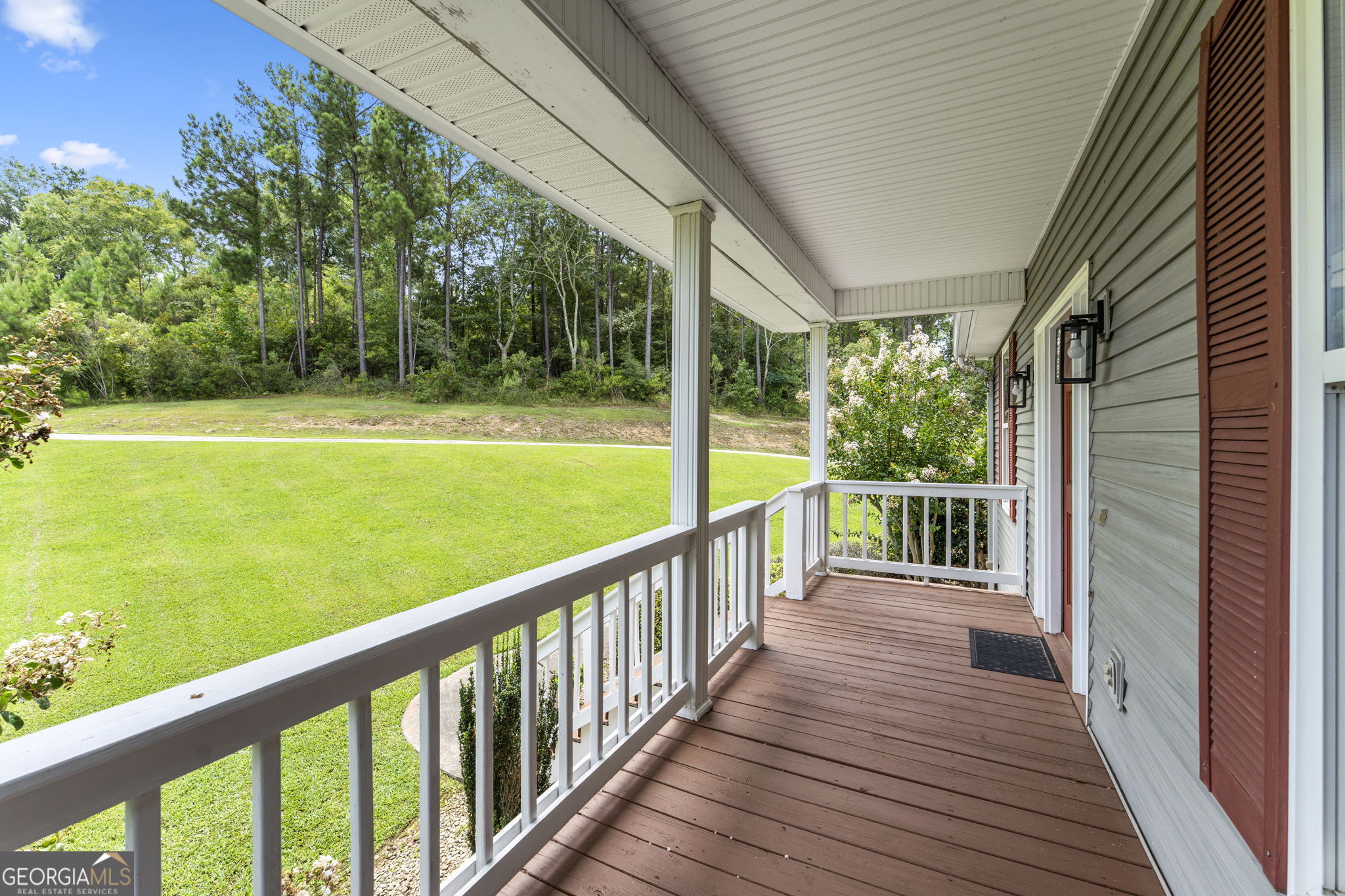 354 Hillridge Cove Property Photo 6