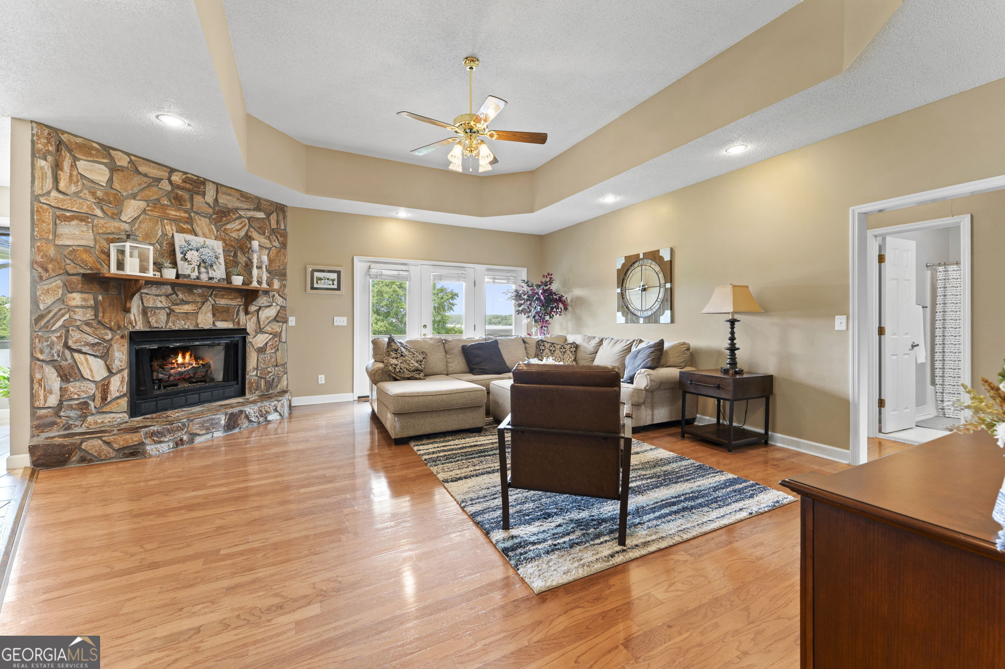 354 Hillridge Cove Property Photo 8