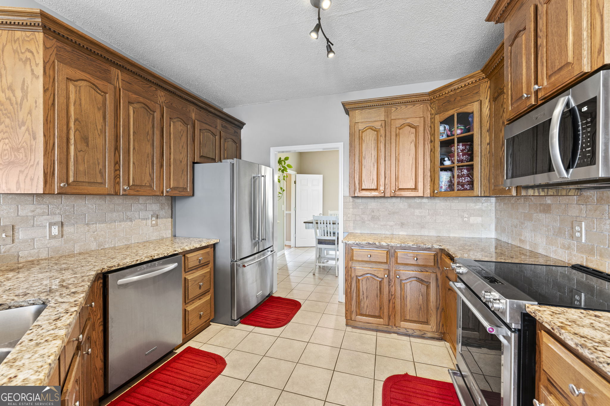 354 Hillridge Cove Property Photo 13