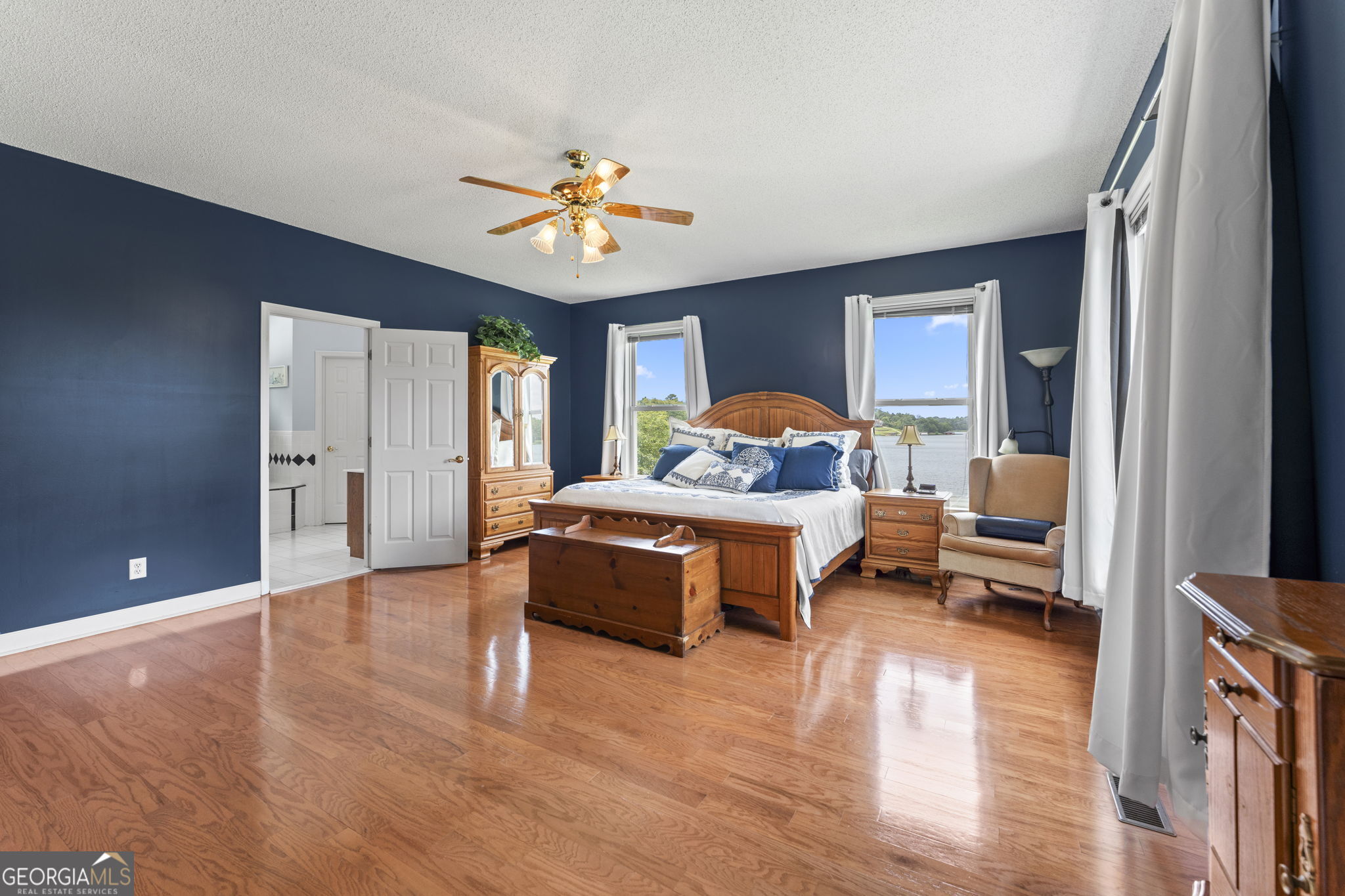 354 Hillridge Cove Property Photo 18