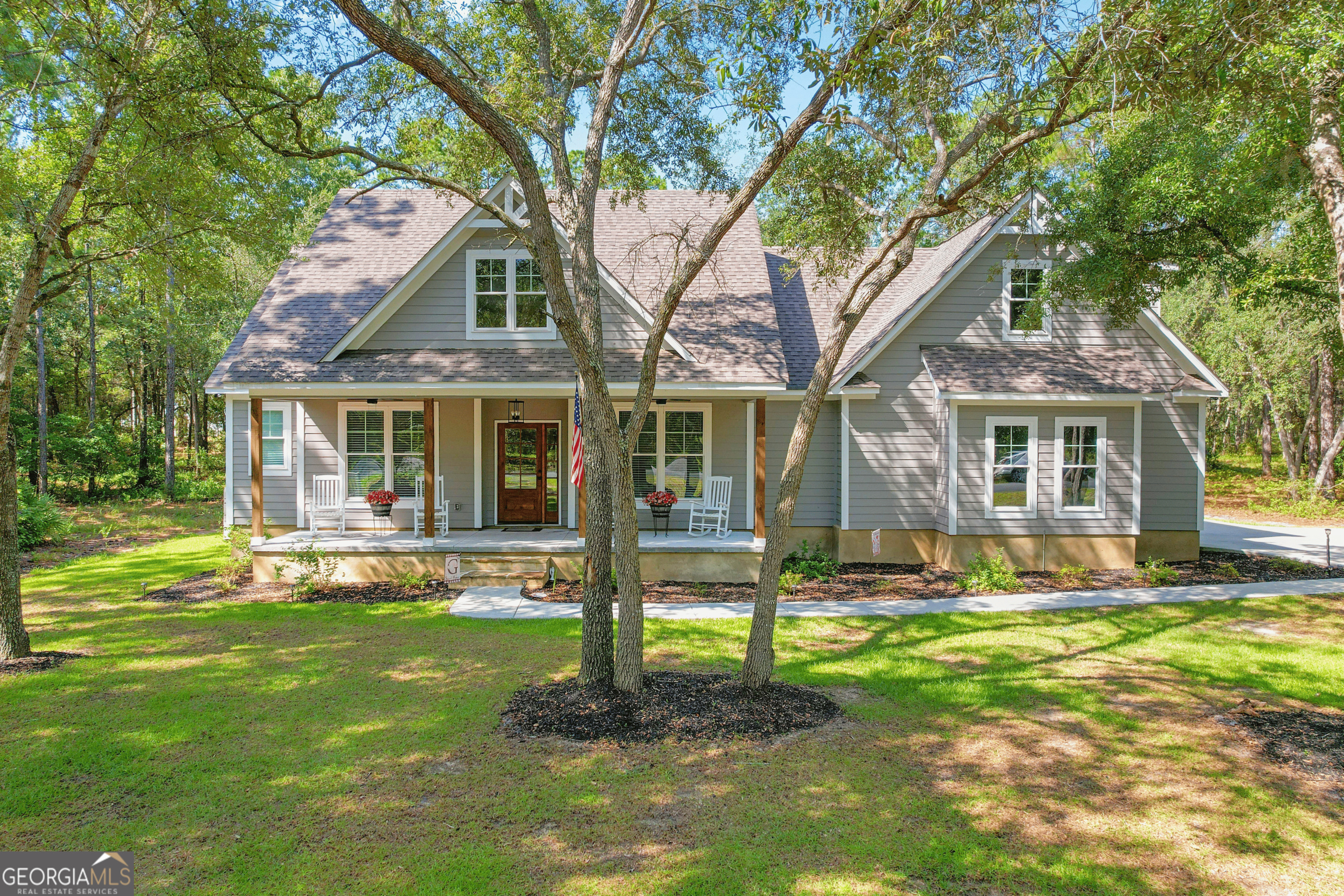 1231 Village Green Drive Ne Property Photo 1