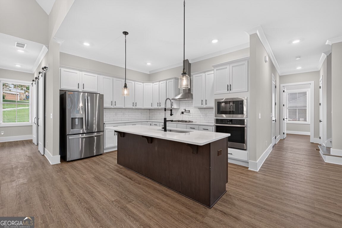 6052 Oak Hill Drive Property Photo 10