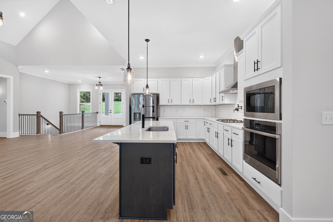 6052 Oak Hill Drive Property Photo 11