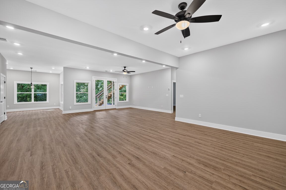 6052 Oak Hill Drive Property Photo 35