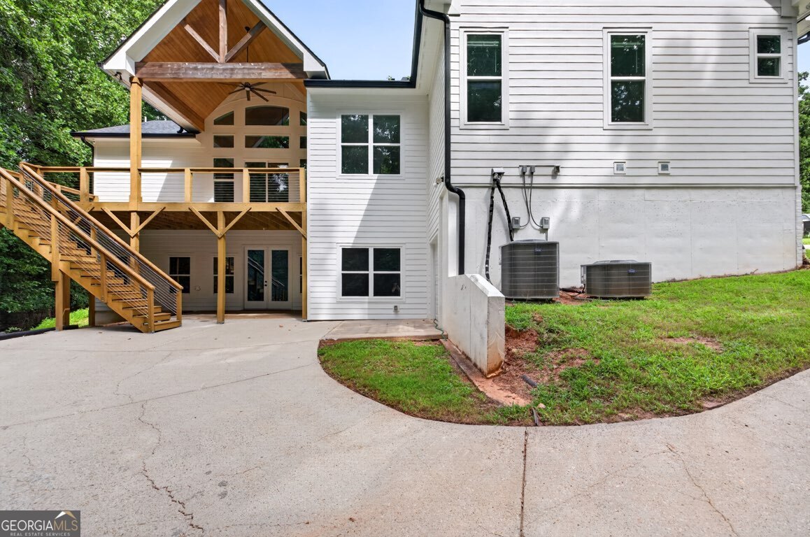 6052 Oak Hill Drive Property Photo 44