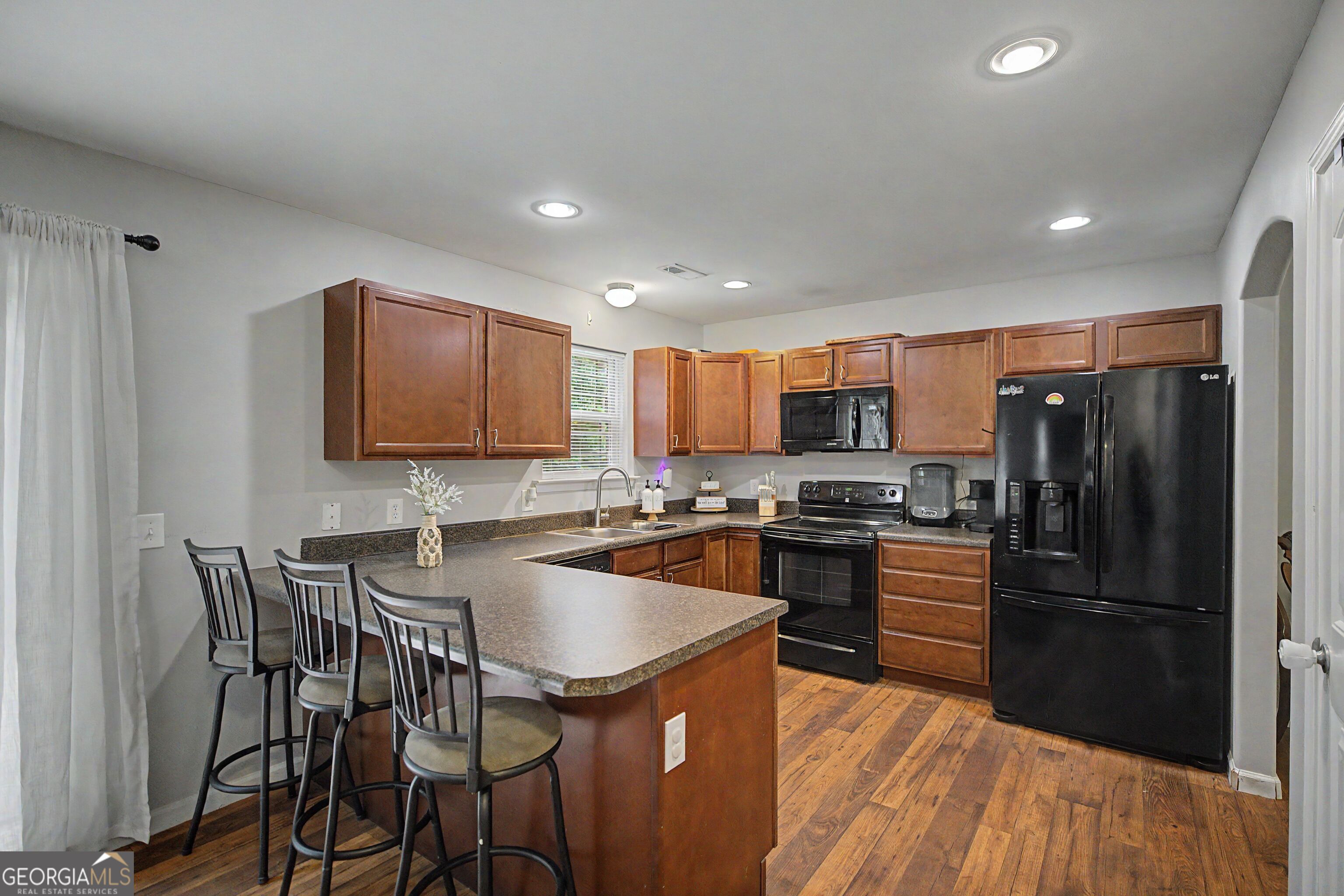 702 Club Drive Property Photo 11
