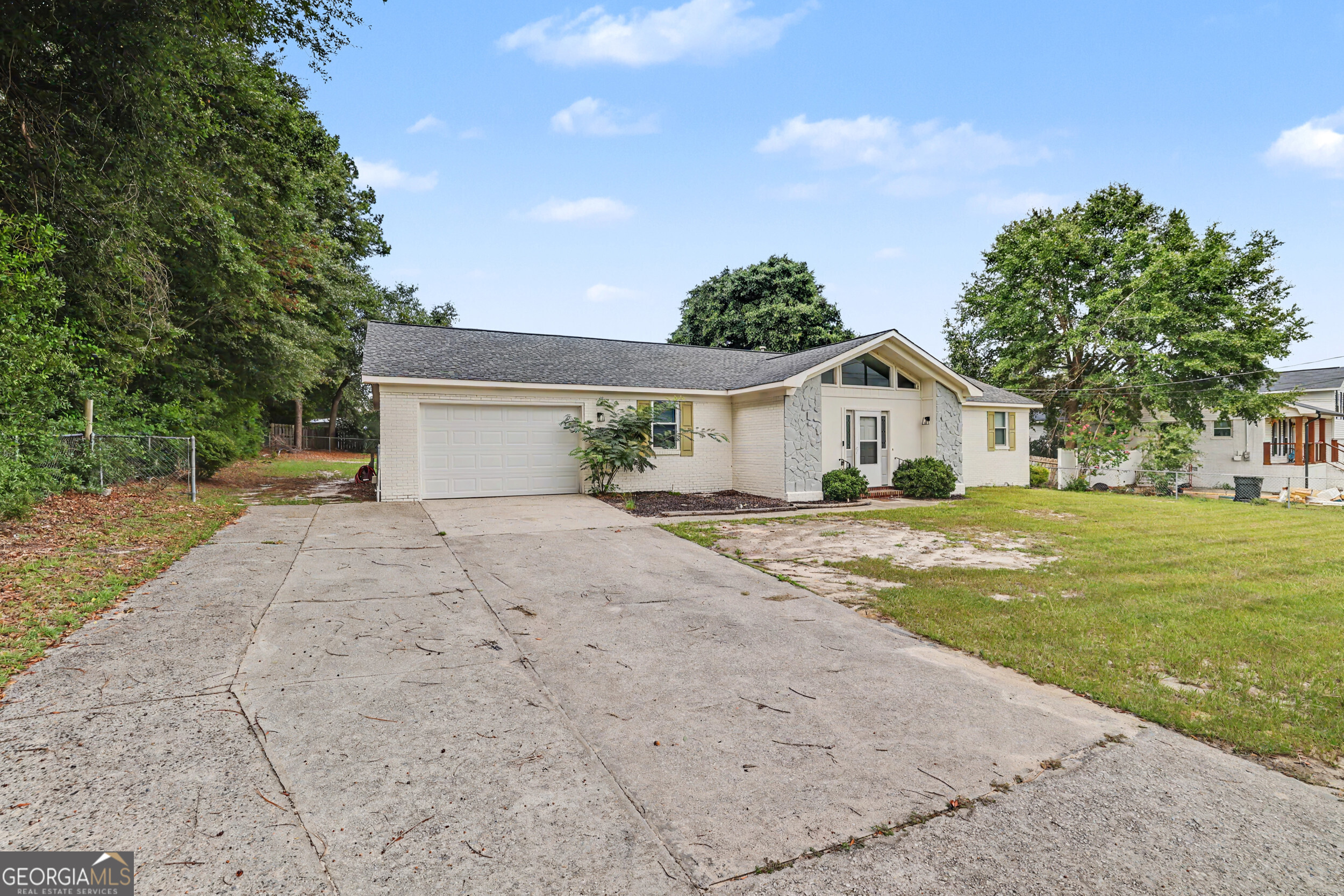 1437 Brown Road Property Photo 3