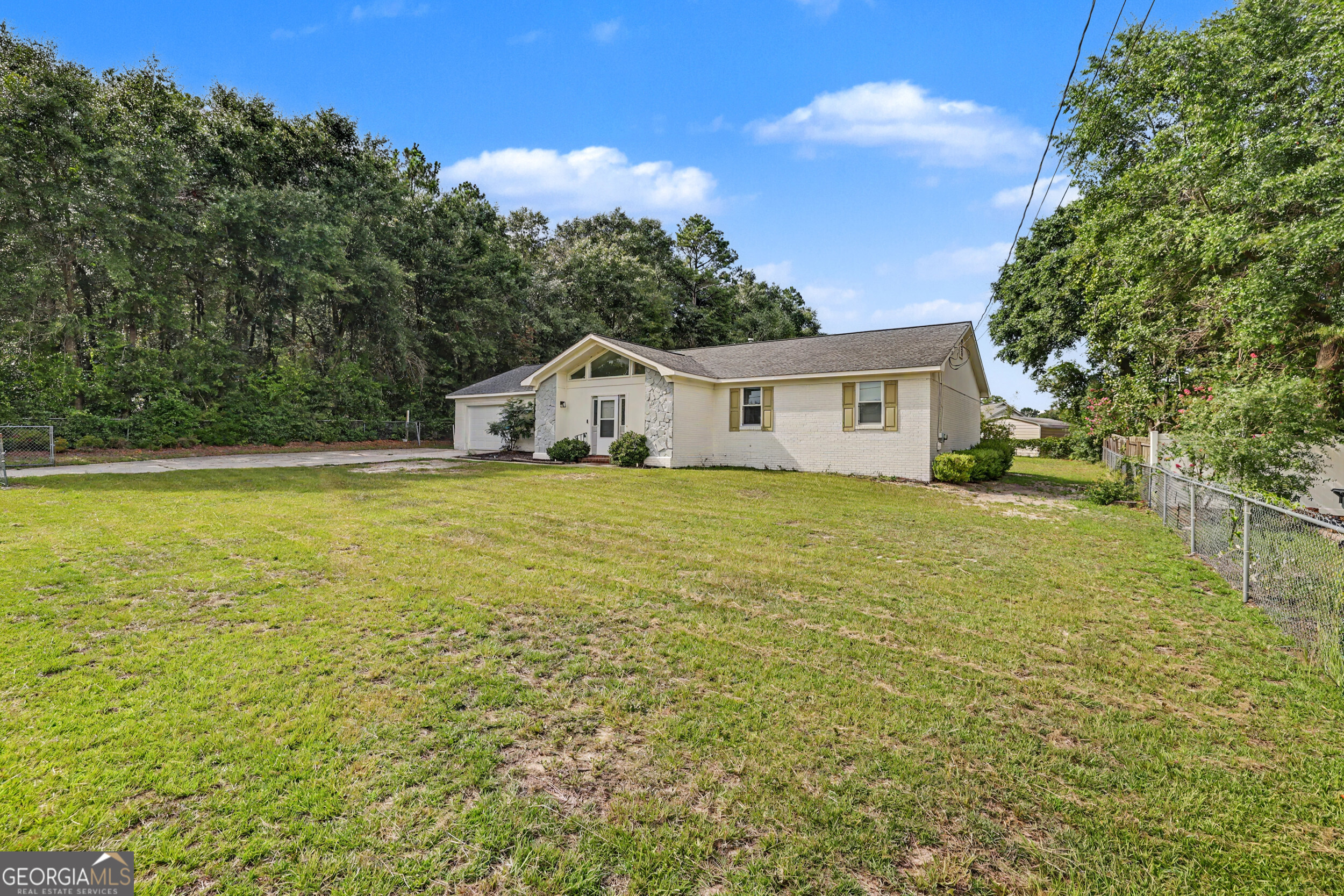 1437 Brown Road Property Photo 4