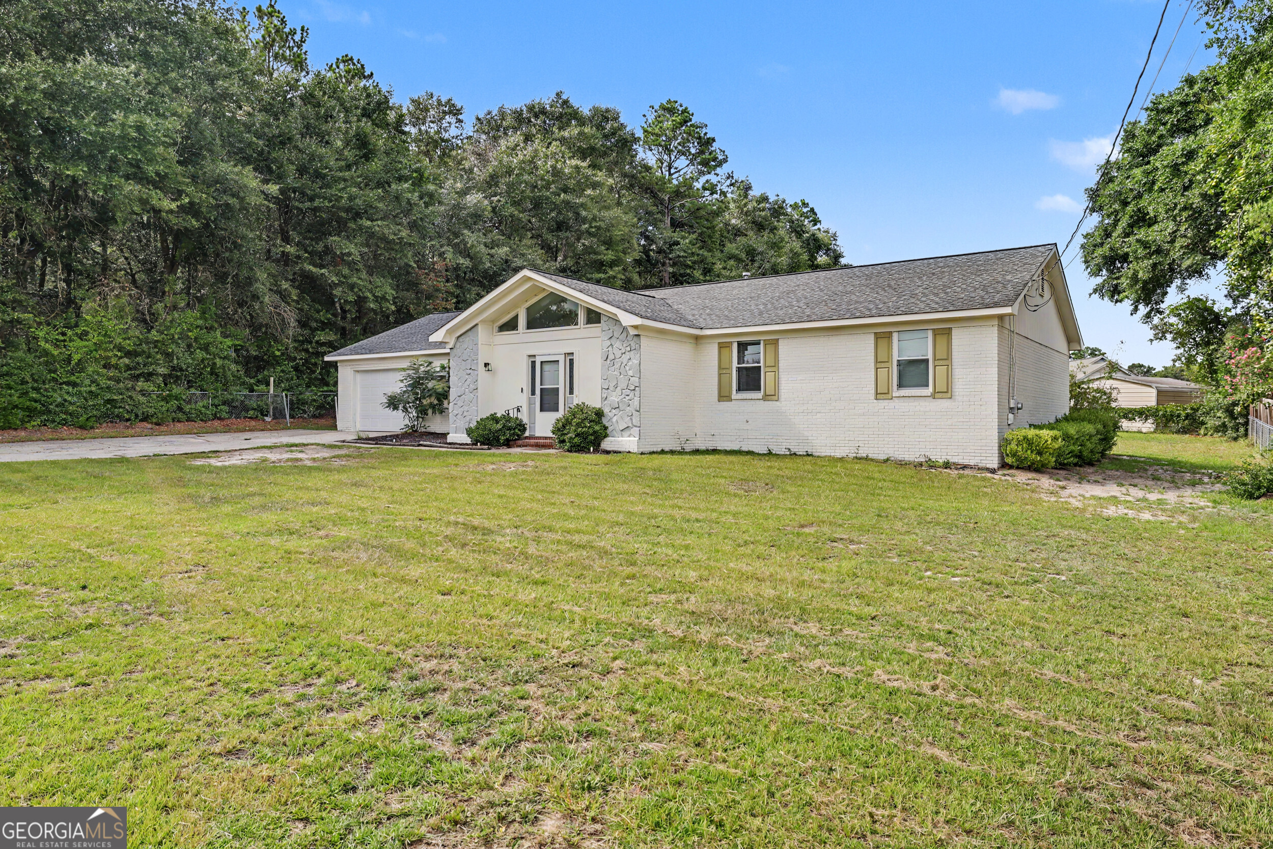1437 Brown Road Property Photo 5