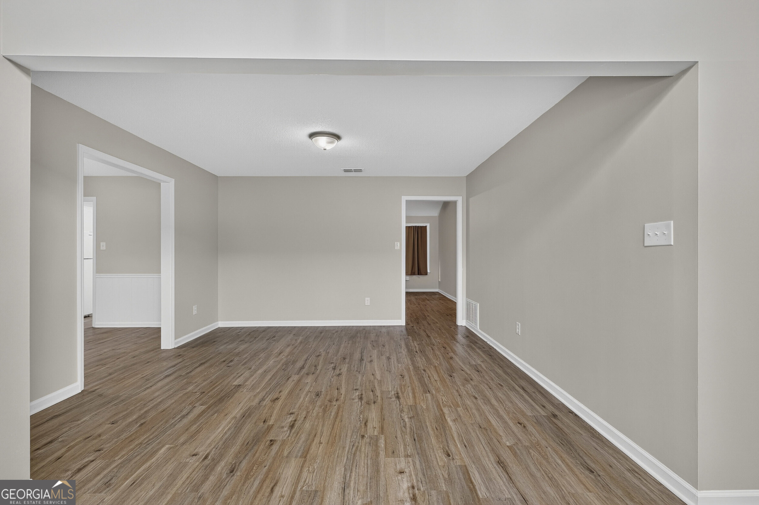 1437 Brown Road Property Photo 8