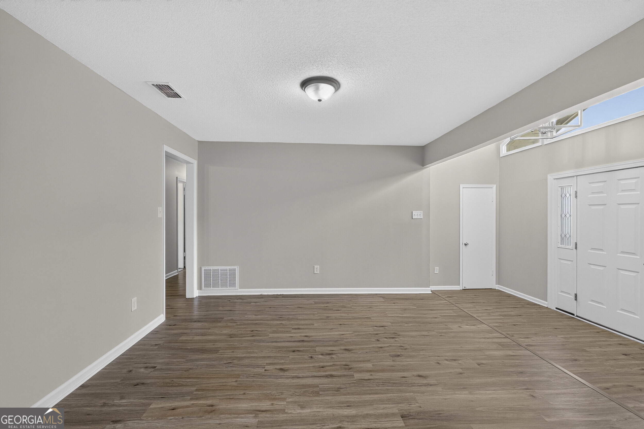 1437 Brown Road Property Photo 11