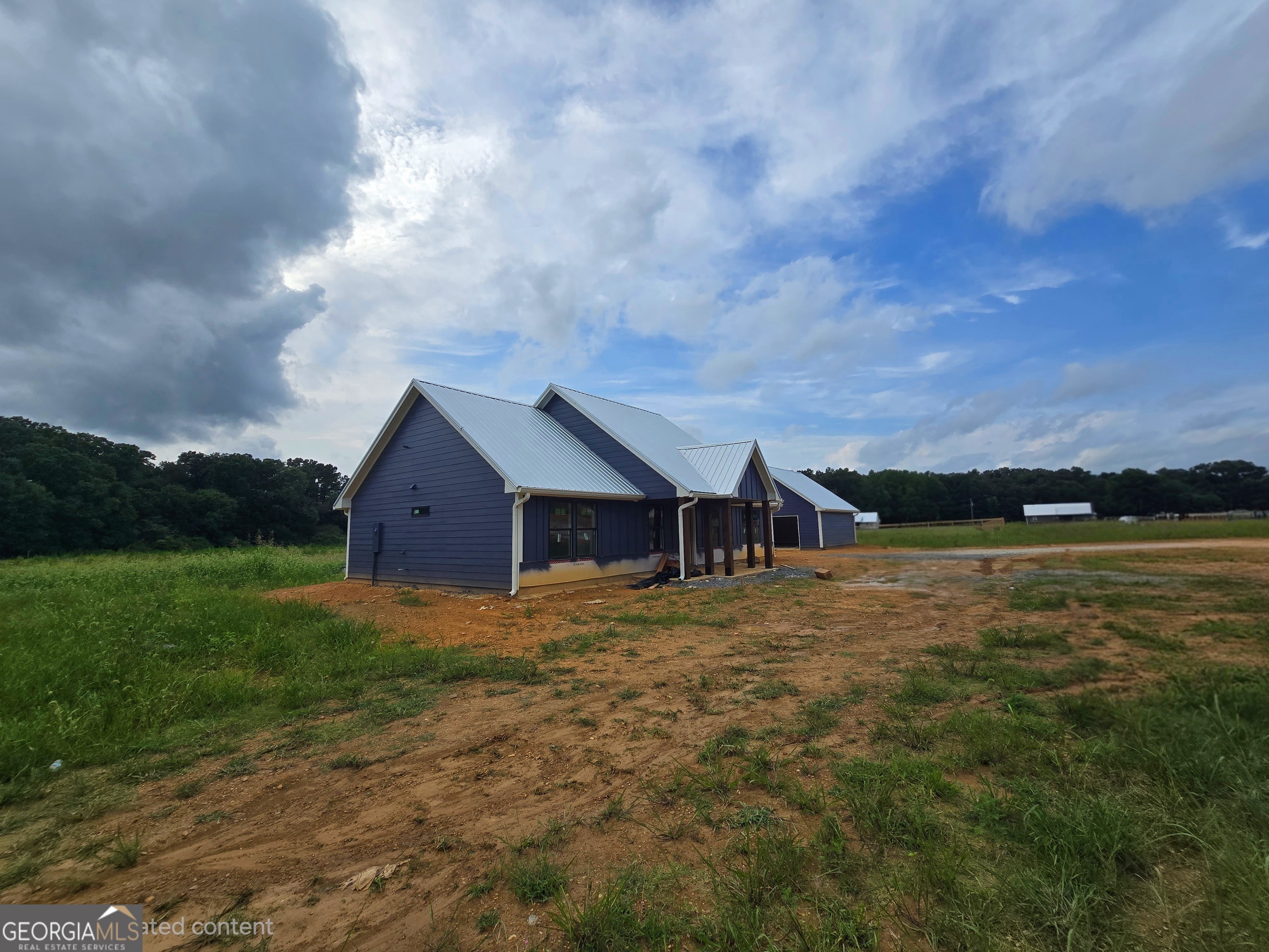 3300 Collard Valley Road Property Photo 2