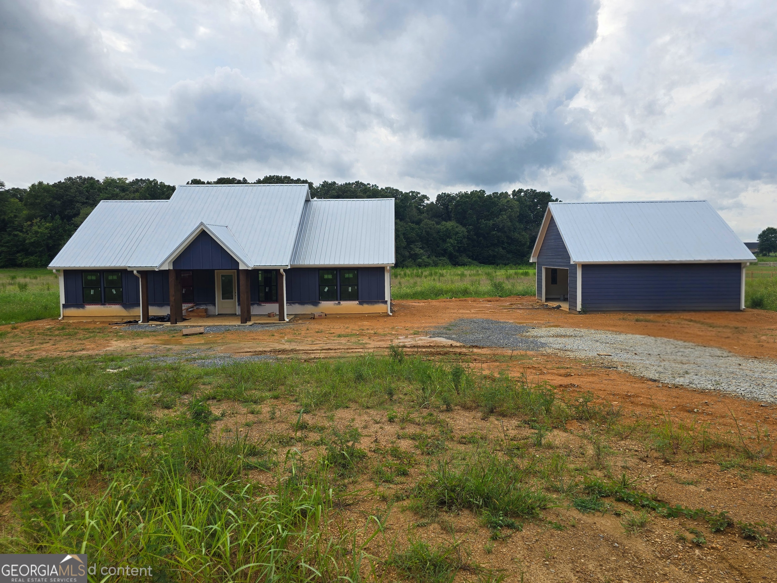 3300 Collard Valley Road Property Photo 5