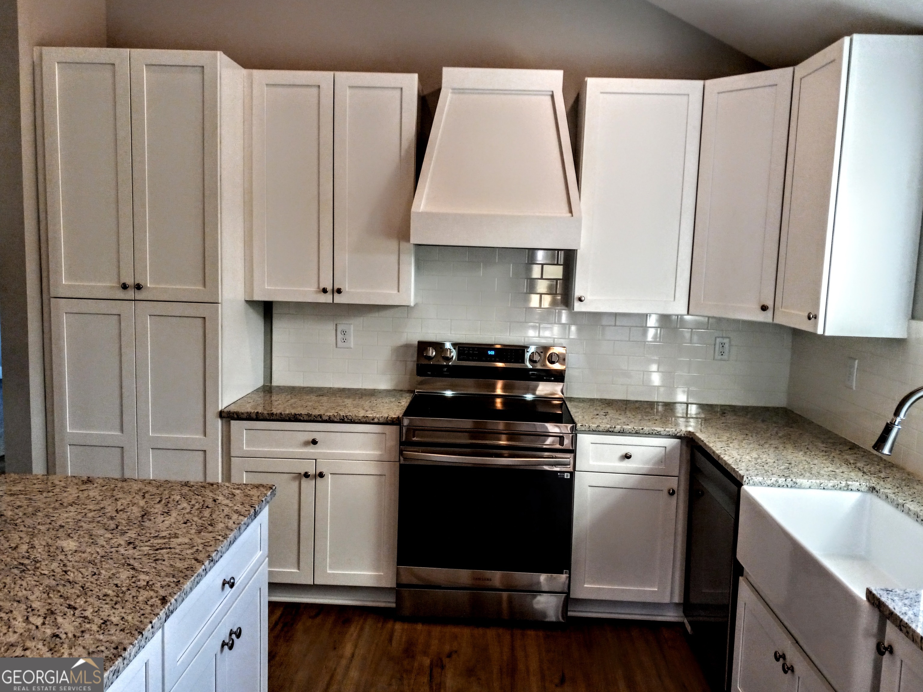 3300 Collard Valley Road Property Photo 12
