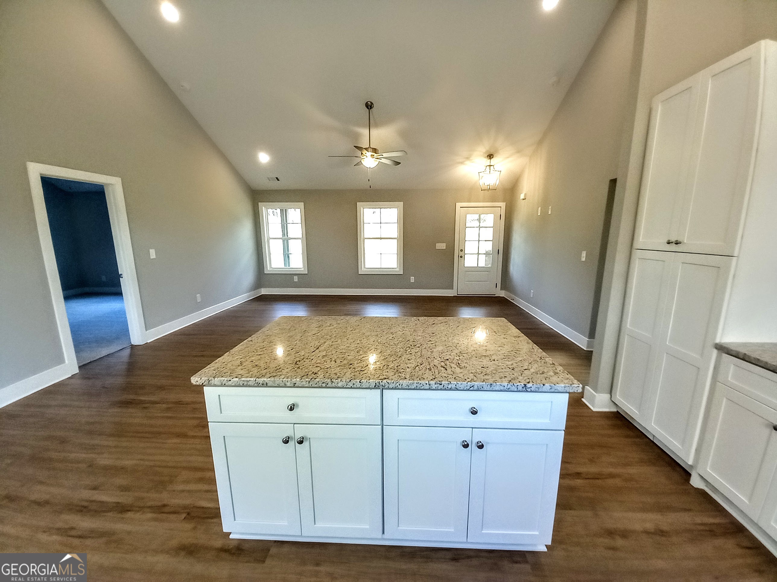 3300 Collard Valley Road Property Photo 14